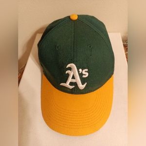 Oakland A's MLB green and yellow one size fits all hat OC Sports